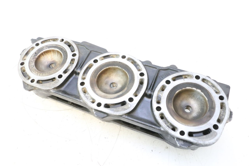 photo de CYLINDER HEAD YAMAHA WAVE RUNNER GP R 1200 (2000 - 2003) - Component detail