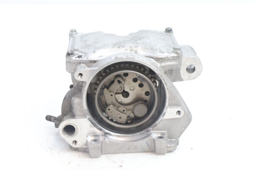 photo de CYLINDER HEAD YAMAHA X-MAX XMAX 125 (2010 - 2013) - Focus on structure