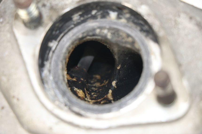 photo de CYLINDER HEAD PIAGGIO X8 400 (2006 - 2007) - Used quality zoom