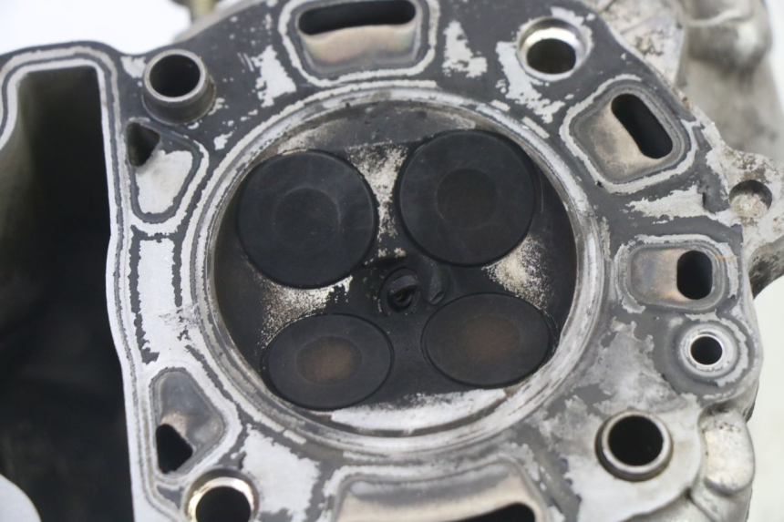 photo de CYLINDER HEAD PIAGGIO X9 EVOLUTION 125 (2003 - 2007) - High-resolution close-up