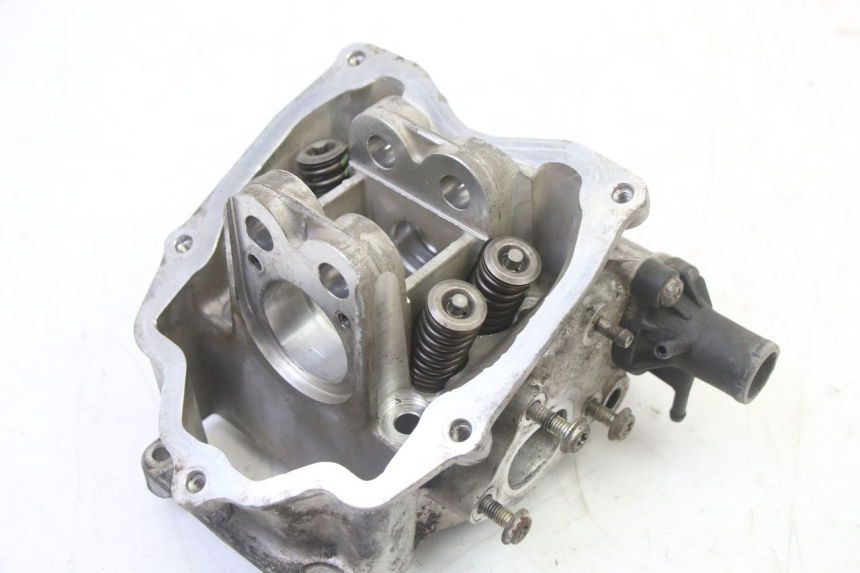 photo de CYLINDER HEAD PIAGGIO X9 EVOLUTION 125 (2003 - 2007) - Zoom on usage condition