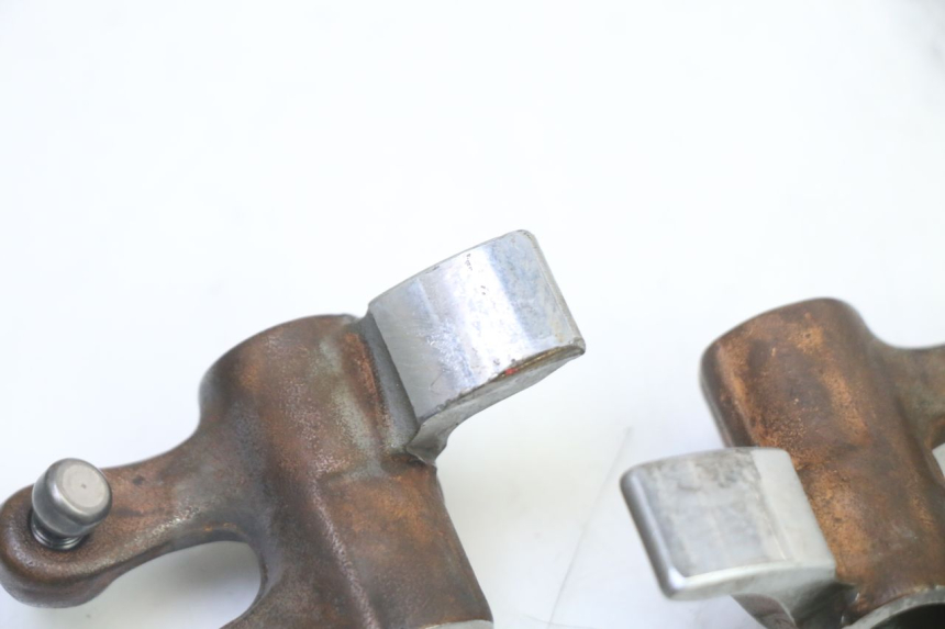 photo de CYLINDER HEAD PIAGGIO X9 EVOLUTION 125 (2003 - 2007) - Fixing points details