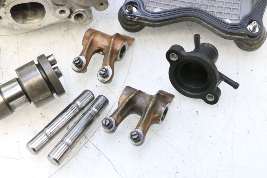 photo de CYLINDER HEAD PIAGGIO X9 EVOLUTION 125 (2003 - 2007) - Product overview