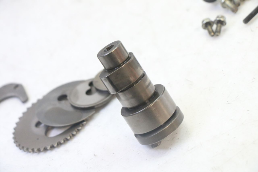 photo de CYLINDER HEAD PIAGGIO XEVO - X EVO 125 (2007 - 2017) - Detailed visual inspection