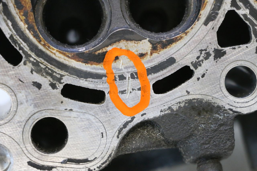 photo de CYLINDER HEAD YAMAHA XJ6 ABS 600 (2008 - 2016) - Additional view of the item