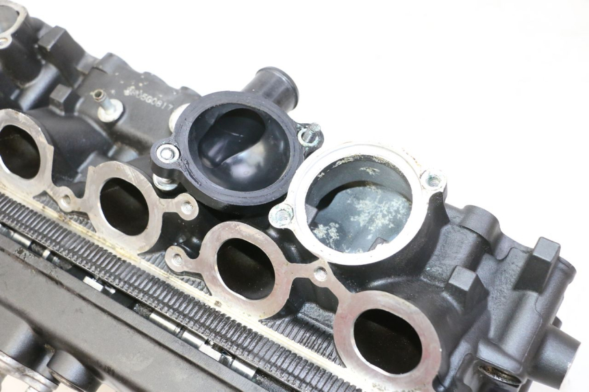 photo de CYLINDER HEAD YAMAHA XJ6 600 (2008 - 2016) - Alternative perspective