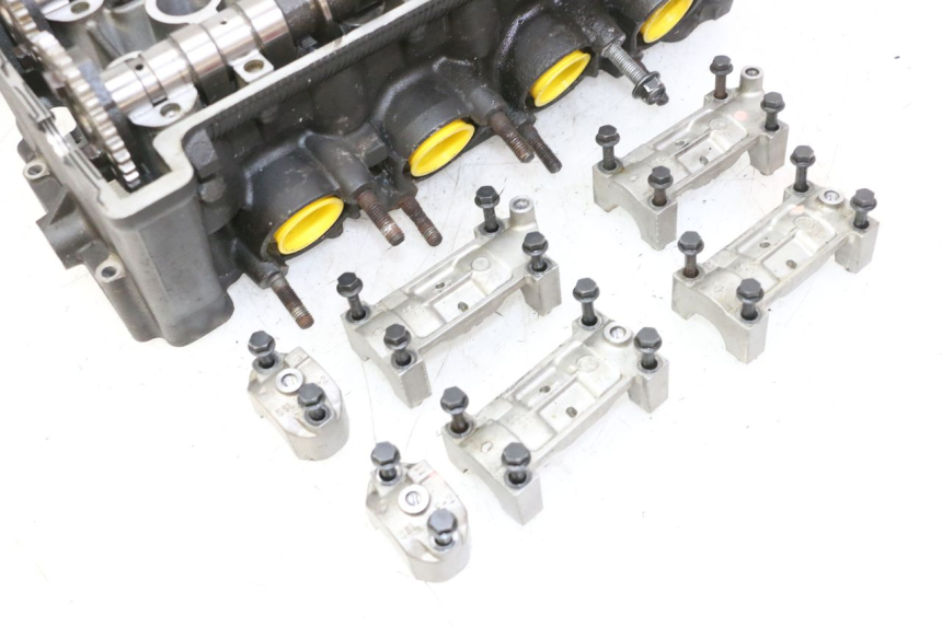 photo de CYLINDER HEAD YAMAHA XJ6 600 (2008 - 2016) - Alternative angle