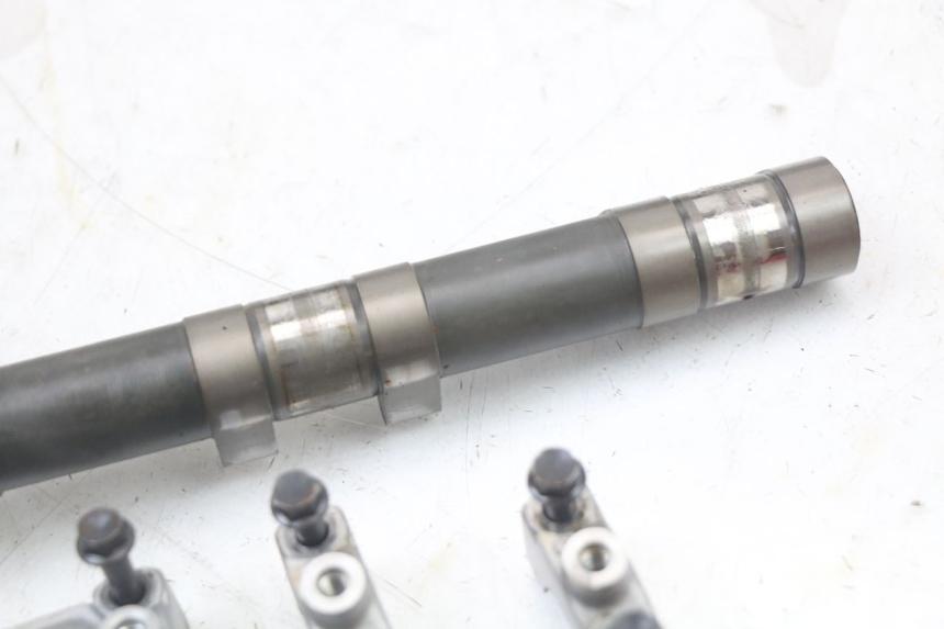 photo de CYLINDER HEAD YAMAHA FJR ABS 1300 (2006 - 2012) - Focus on structure