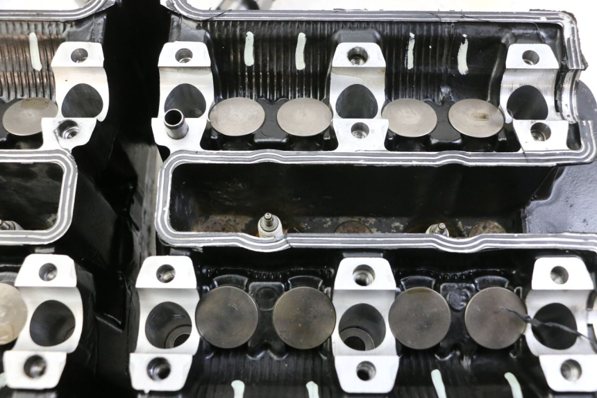 photo de CYLINDER HEAD YAMAHA FZS FAZER 600 (2001 - 2003) - Alternative angle