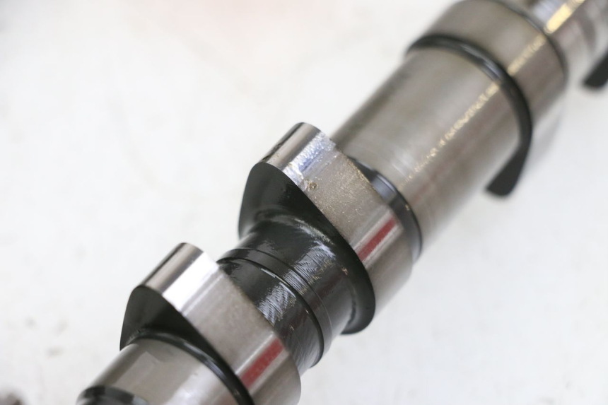 photo de CYLINDER HEAD YAMAHA YP T-MAX TMAX 530 (2017 - 2020) - High-resolution close-up