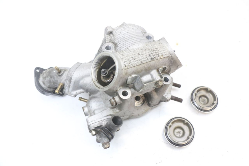 photo de CYLINDER HEAD YAMAHA YP MAJESTY 125 (2002 - 2006) - Fixing points details