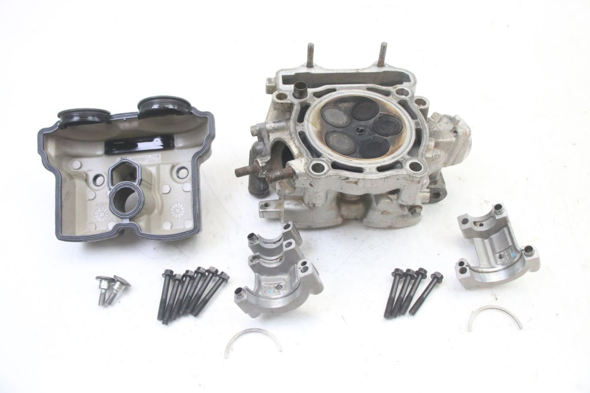 photo de CYLINDER HEAD YAMAHA YZ-F YZF 250 (2007 - 2013) - Surface and material condition