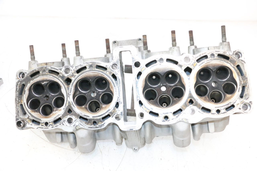photo de CYLINDER HEAD YAMAHA YZF R GENESIS 750 (1993 - 1998) - Additional view of the item
