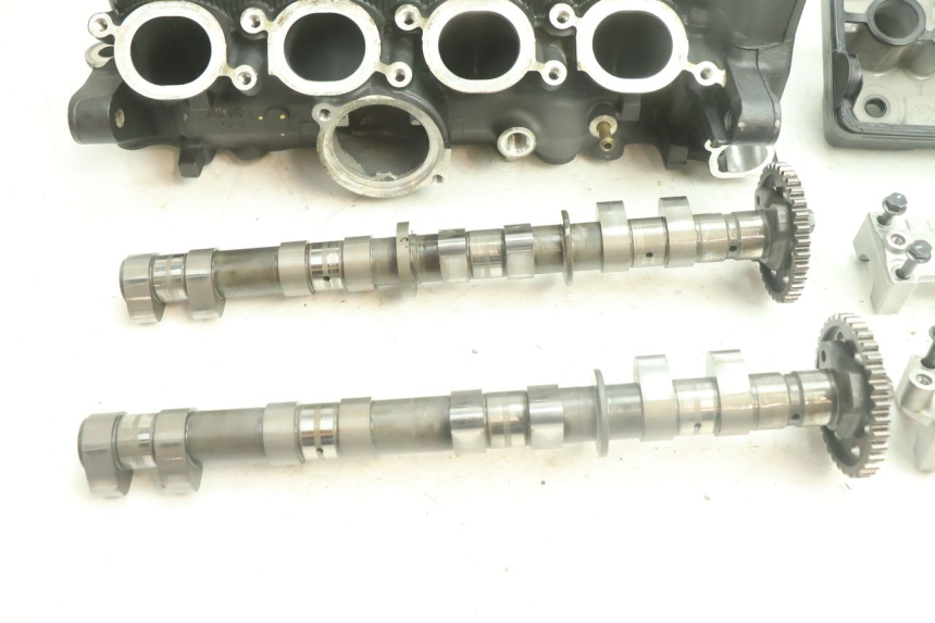 photo de CYLINDER HEAD YAMAHA YZF R6 600 (2008 - 2009) - Zoom on usage condition