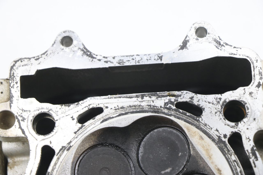 photo de CYLINDER HEAD YAMAHA YZF YZ-F 450 (2006 - 2009) - Technical close-up