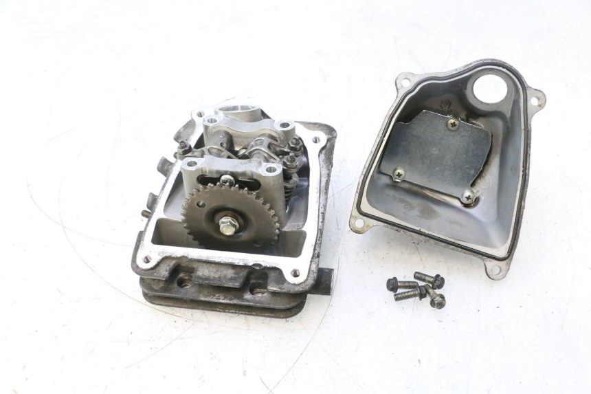 photo de CYLINDER HEAD PIAGGIO ZIP 4T 50 (2018 - 2020) - Product overview