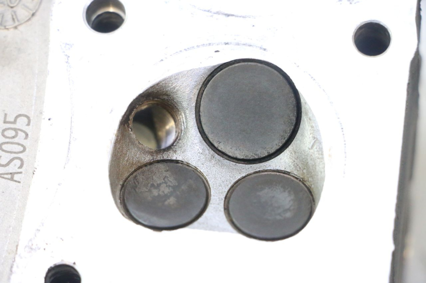 photo de CYLINDER HEAD PIAGGIO ZIP IGET 4T 50 (2021 - 2023) - Used quality zoom