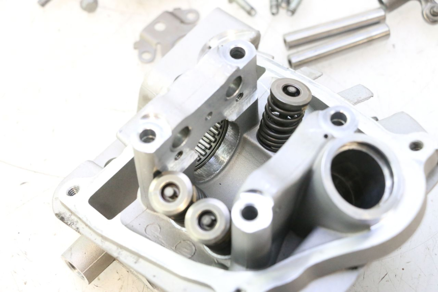 photo de CYLINDER HEAD PIAGGIO ZIP IGET 4T 50 (2021 - 2023) - Component detail