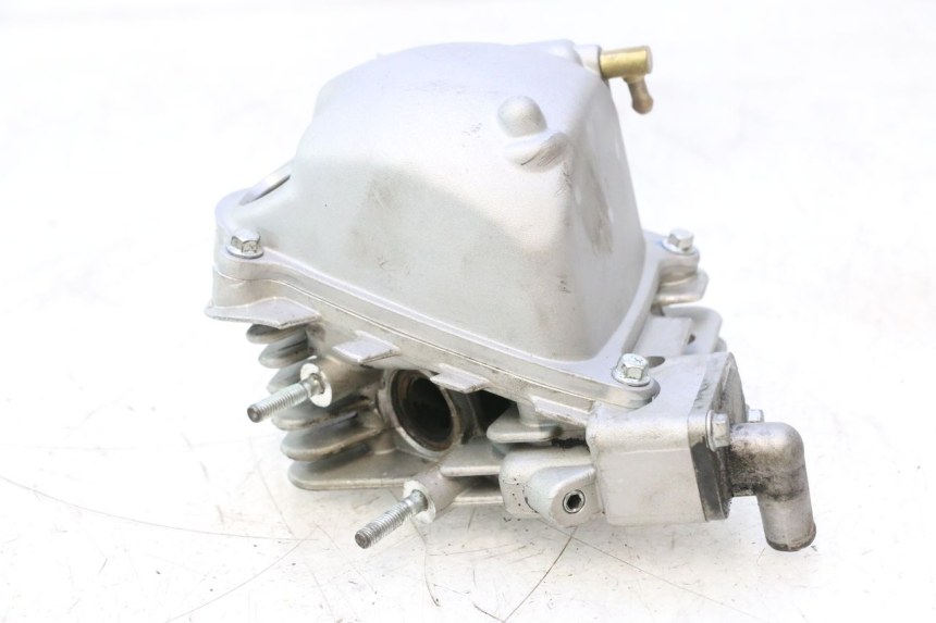photo de CYLINDER HEAD PIAGGIO ZIP IGET 4T 50 (2021 - 2023) - Fixing points details