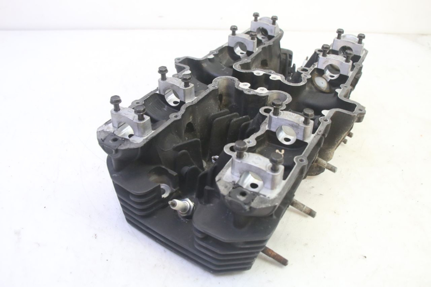 photo de CYLINDER HEAD KAWASAKI ZR 7 750 (1999 - 2004) - Surface and material condition