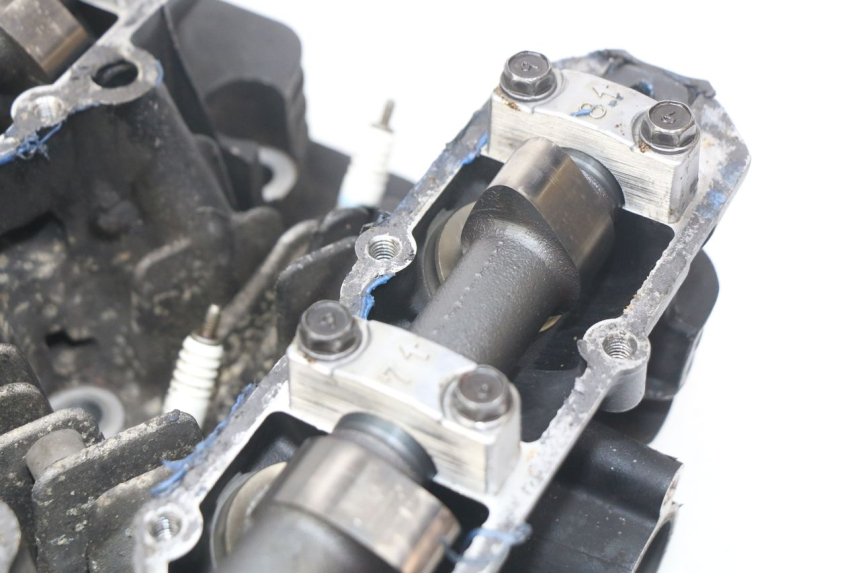 photo de CYLINDER HEAD KAWASAKI ZR7 ZR-7 S 750 (1999 - 2004) - Technical close-up