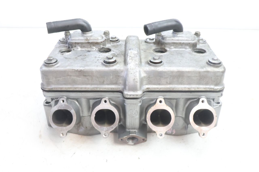 photo de CYLINDER HEAD KAWASAKI ZZR 600 (1995 - 2004) - Technical close-up