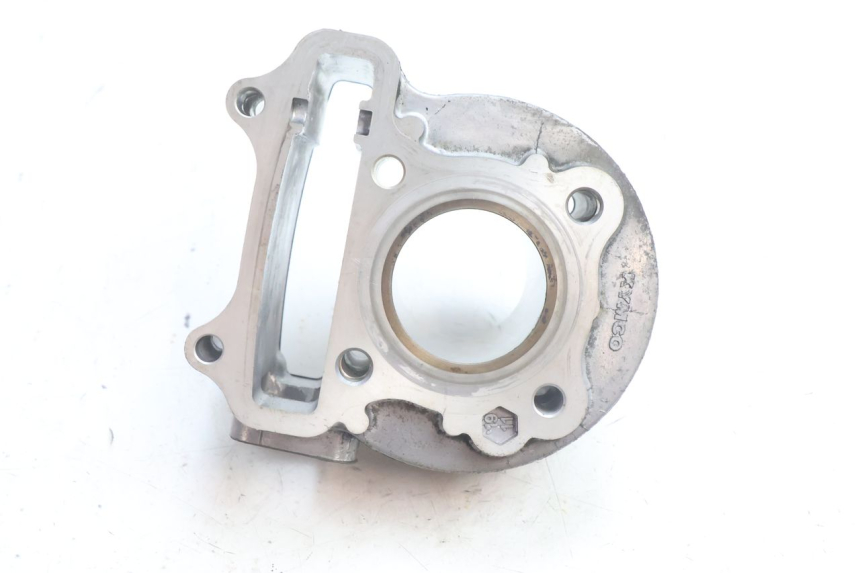 photo de CYLINDER BARREL KYMCO AGILITY 16+ 4T 50 (2018 - 2023) - Technical close-up