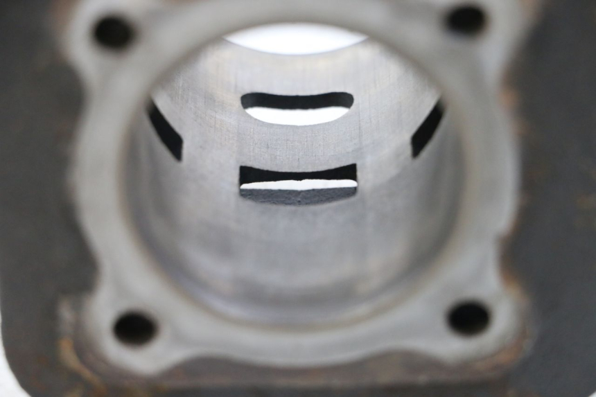 photo de CYLINDER PEUGEOT BUXY 50 (1993 - 1998) - Surface and material condition