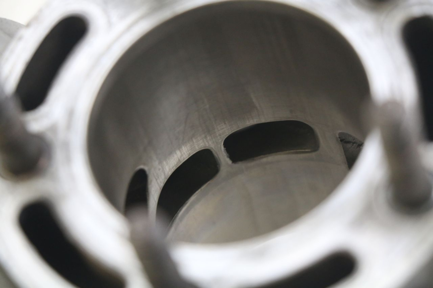 photo de CYLINDER BARREL HONDA CR 125 (1995 - 1997) - Surface and material condition
