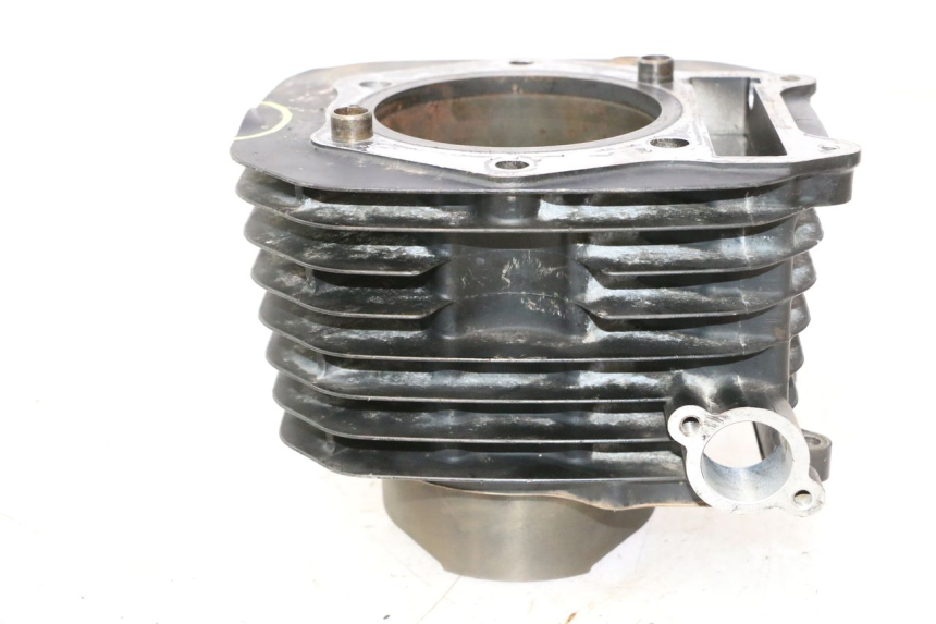 photo de CYLINDER BARREL SUZUKI DR S 600 (1985 - 1989) - High-resolution close-up