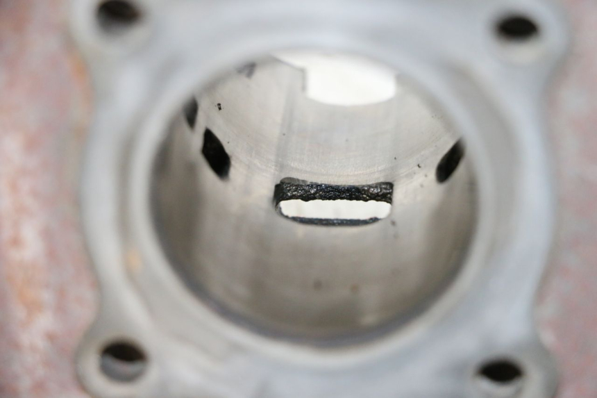 photo de CYLINDER BARREL PEUGEOT KISBEE 2T 50 (2010 - 2017) - Zoom on usage condition