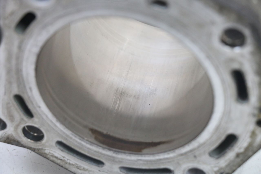 photo de CYLINDER BARREL PIAGGIO MP3 LT 400 (2007 - 2012) - Fixing points details