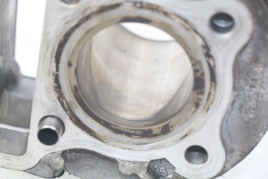 photo de CYLINDER PISTON KYMCO AGILITY 4T 50 (2018 - 2022) - Fixing points details