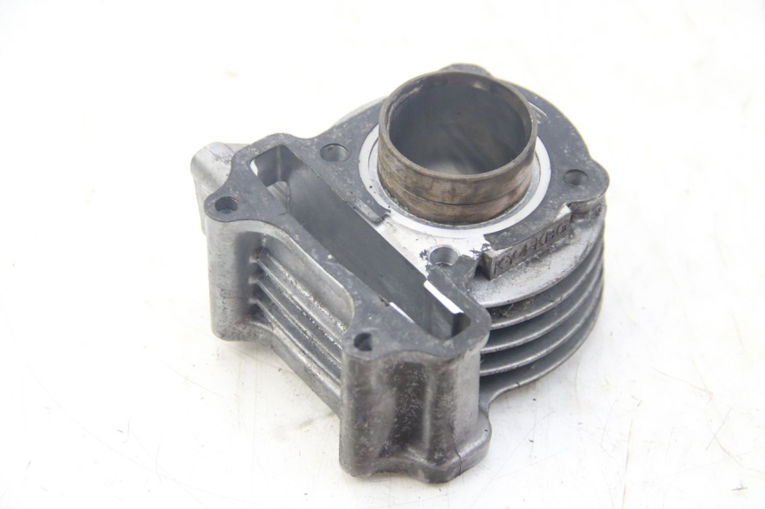 photo de CYLINDER PISTON KYMCO AGILITY 4T 50 (2005 - 2018) - Additional view of the item