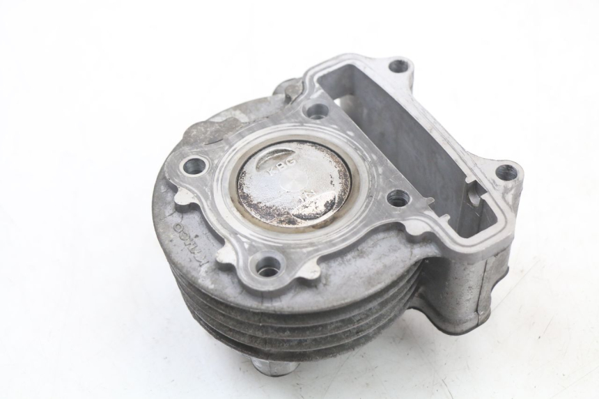 photo de CYLINDER PISTON KYMCO AGILITY 4T 50 (2005 - 2018) - Alternative perspective