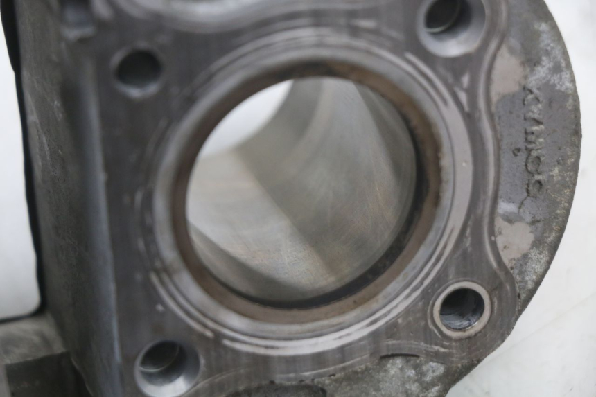 photo de CYLINDER PISTON KYMCO AGILITY 4T 50 (2005 - 2018) - Surface and material condition