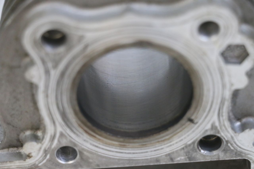 photo de CYLINDER PISTON KYMCO AGILITY 4T 50 (2018 - 2022) - Alternative perspective