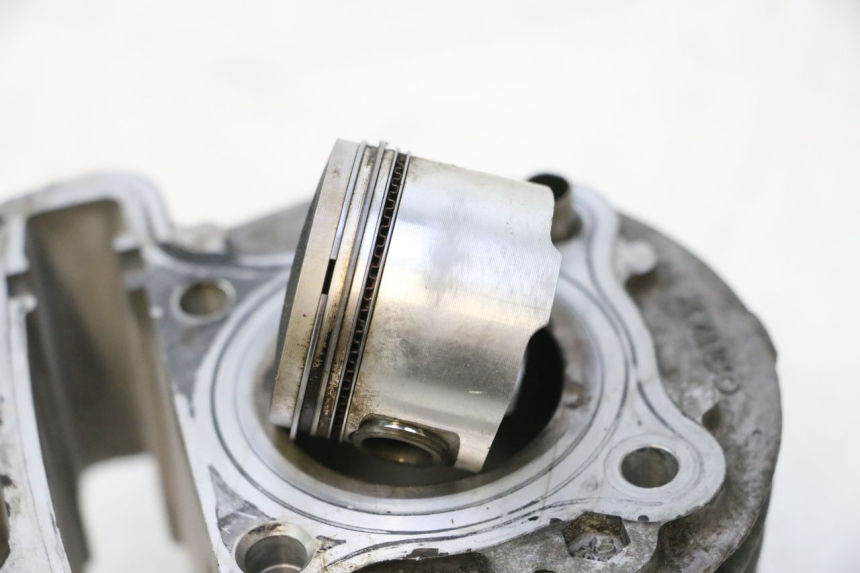 photo de CYLINDER BARREL PISTON KYMCO AGILITY PREMIUM 50 (2007 - 2010) - Used quality zoom