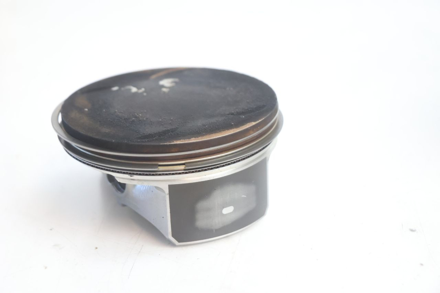 photo de REAR CYLINDER AND PISTON HARLEY DAVIDSON ROAD GLIDE FLTRXSE 1920 (2018 - 2022) - Detailed visual inspection