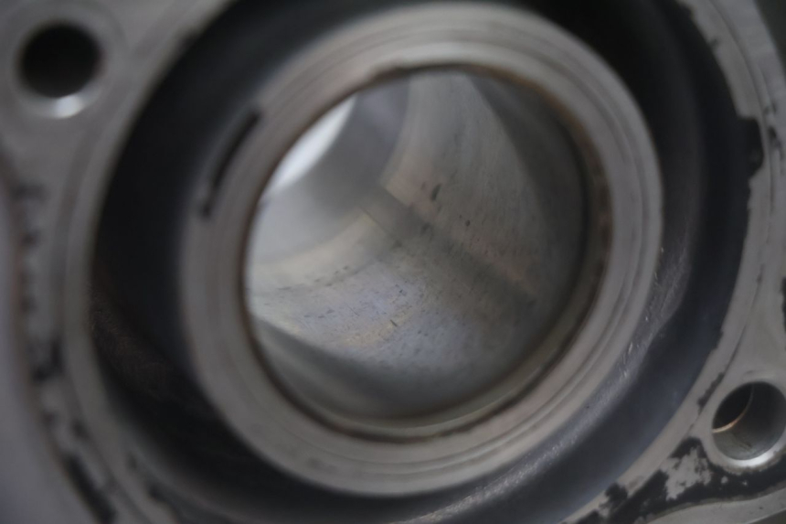 photo de REAR CYLINDER AND PISTON HONDA XLV VARADERO 125 (2007 - 2012) - Additional view of the item