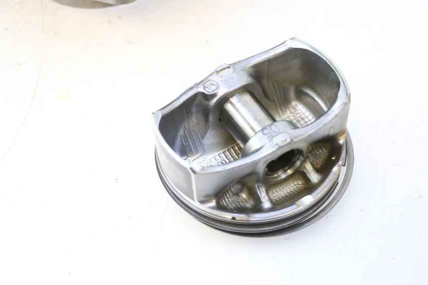 photo de FRONT CYLINDER AND PISTON HARLEY DAVIDSON ROAD GLIDE FLTRXSE 1920 (2018 - 2022) - Used quality zoom