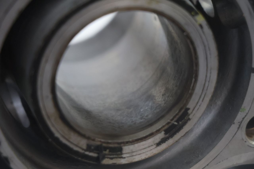 photo de FRONT CYLINDER AND PISTON HONDA XLV VARADERO 125 (2007 - 2012) - Additional view of the item