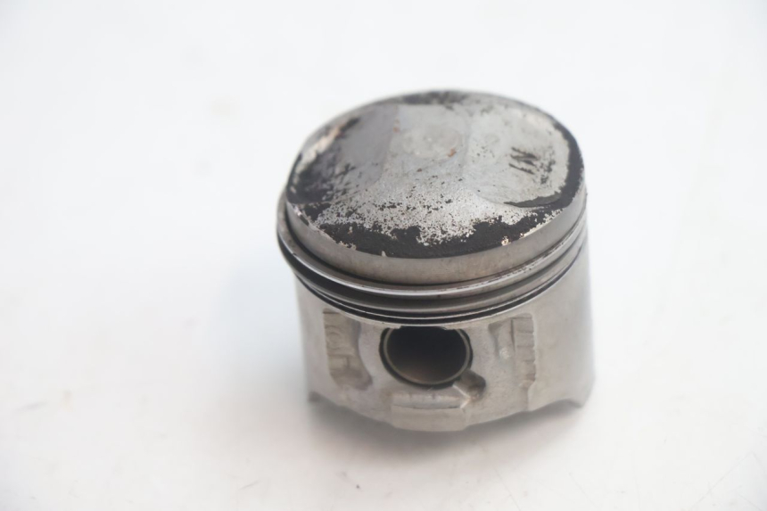 photo de FRONT CYLINDER AND PISTON HONDA XLV VARADERO 125 (2007 - 2012) - Focus on structure
