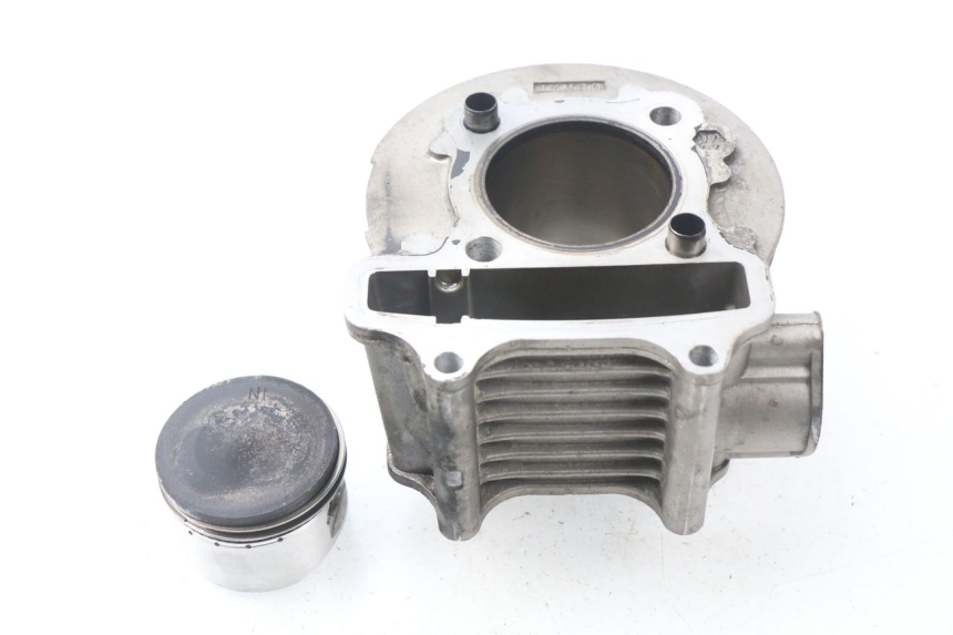 photo de CYLINDER PISTON JONWAY AZTRAL 125 (2008 - 2017) - Additional view of the item