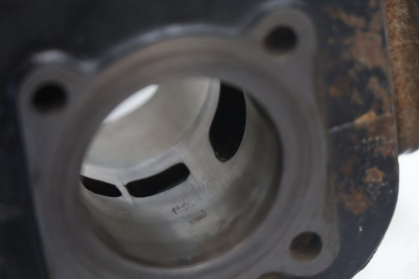 photo de CYLINDER BARREL PISTON MBK BOOSTER SPIRIT 50 (1996 - 1999) - Main view