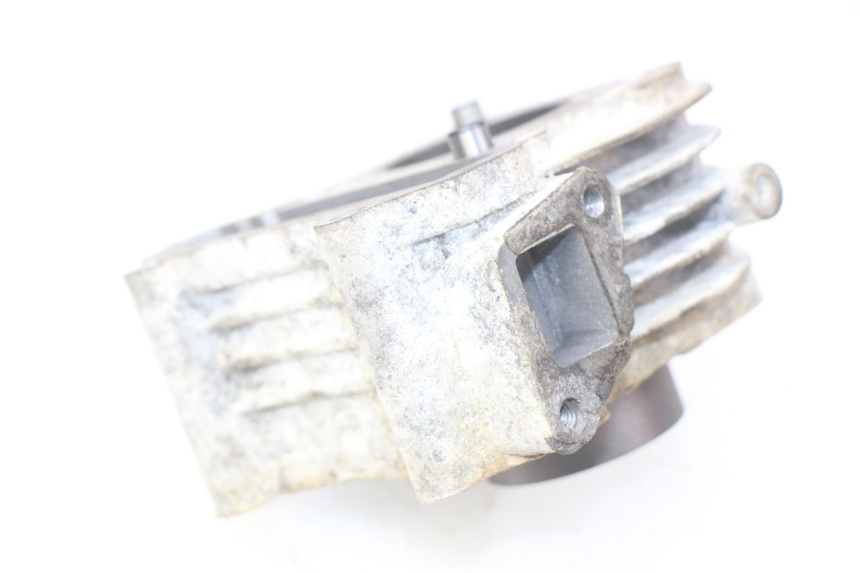 photo de CYLINDER PISTON BAOTIAN BT 50 QT-12 50 (2007 - 2009) - Alternative perspective