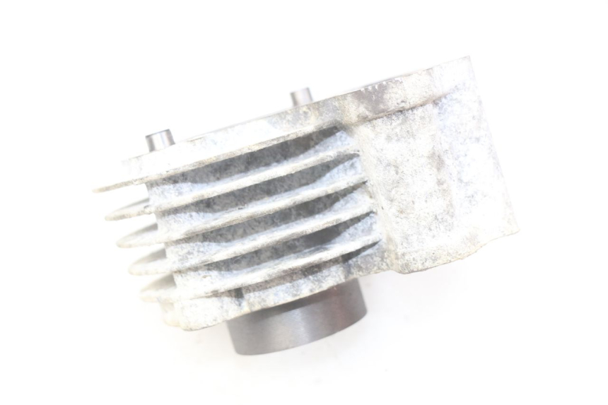 photo de CYLINDER PISTON BAOTIAN BT 50 QT-12 50 (2007 - 2009) - Technical close-up