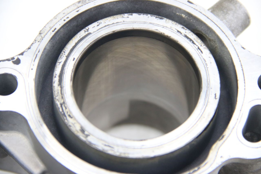 photo de CYLINDER PISTON SUZUKI BURGMAN 125 (2007 - 2014) - Detailed visual inspection
