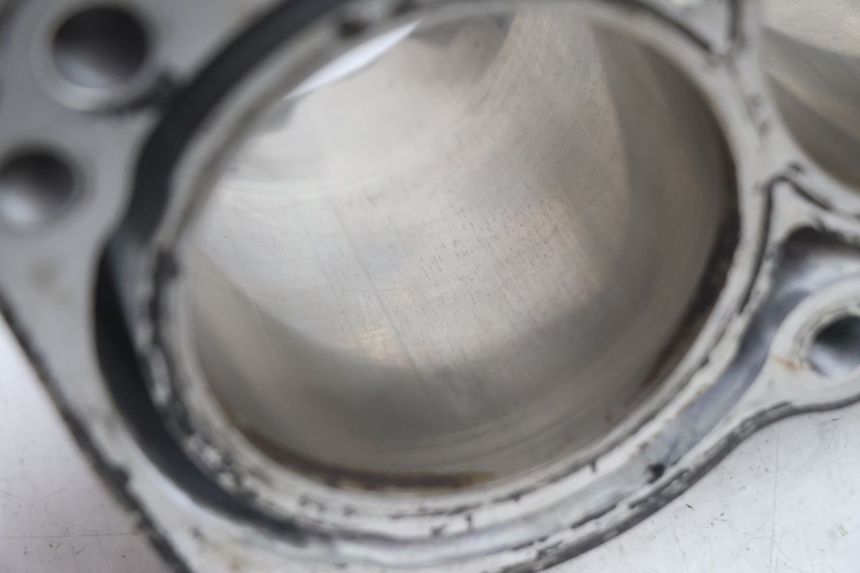 photo de CYLINDER BARREL PISTON SUZUKI BURGMAN EXECUTIVE ABS 650 (2006 - 2012) - High-resolution close-up