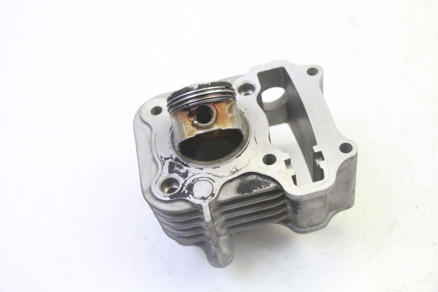 photo de CYLINDER PISTON SYM CROX 4T 50 (2016 - 2023) - Main view